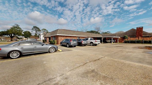 8451 State Rte 23, Belle Chasse, LA 70037